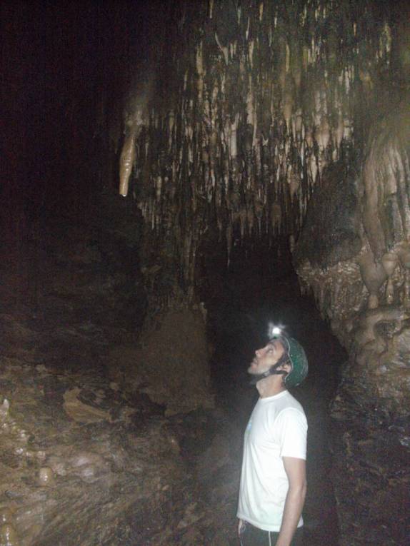 Explorando a Cueva de la Vaca, em San Gil, na Colômbia